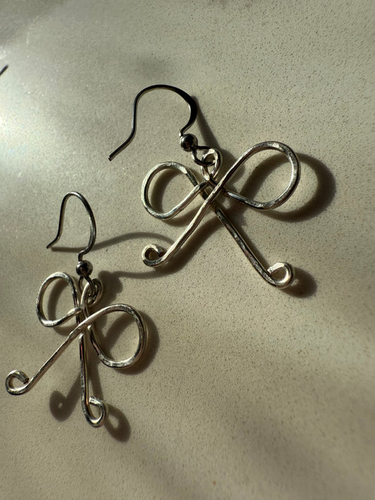 Kamryn Mini Bow Earrings