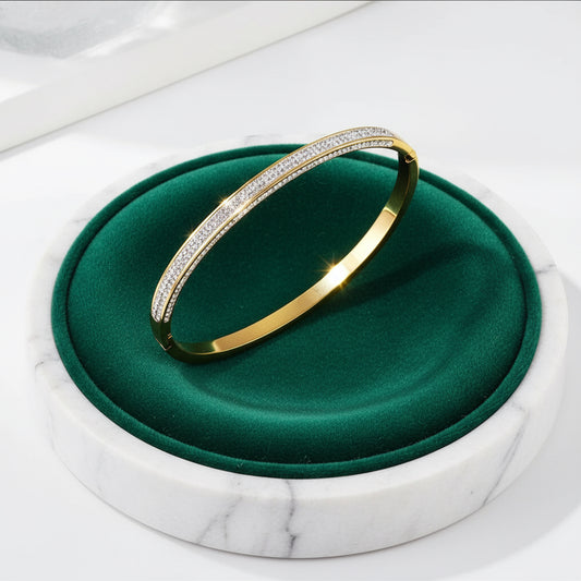 Simone Bangle – 18K Gold Plated Stainless Steel