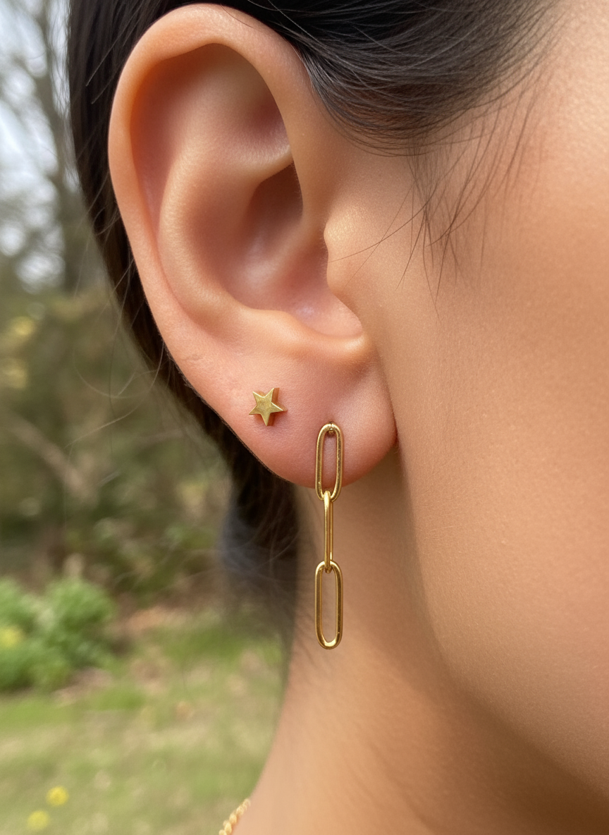 Feyre 18K Gold PVD Stainless Steel Star Stud Earrings (ACOTAR)