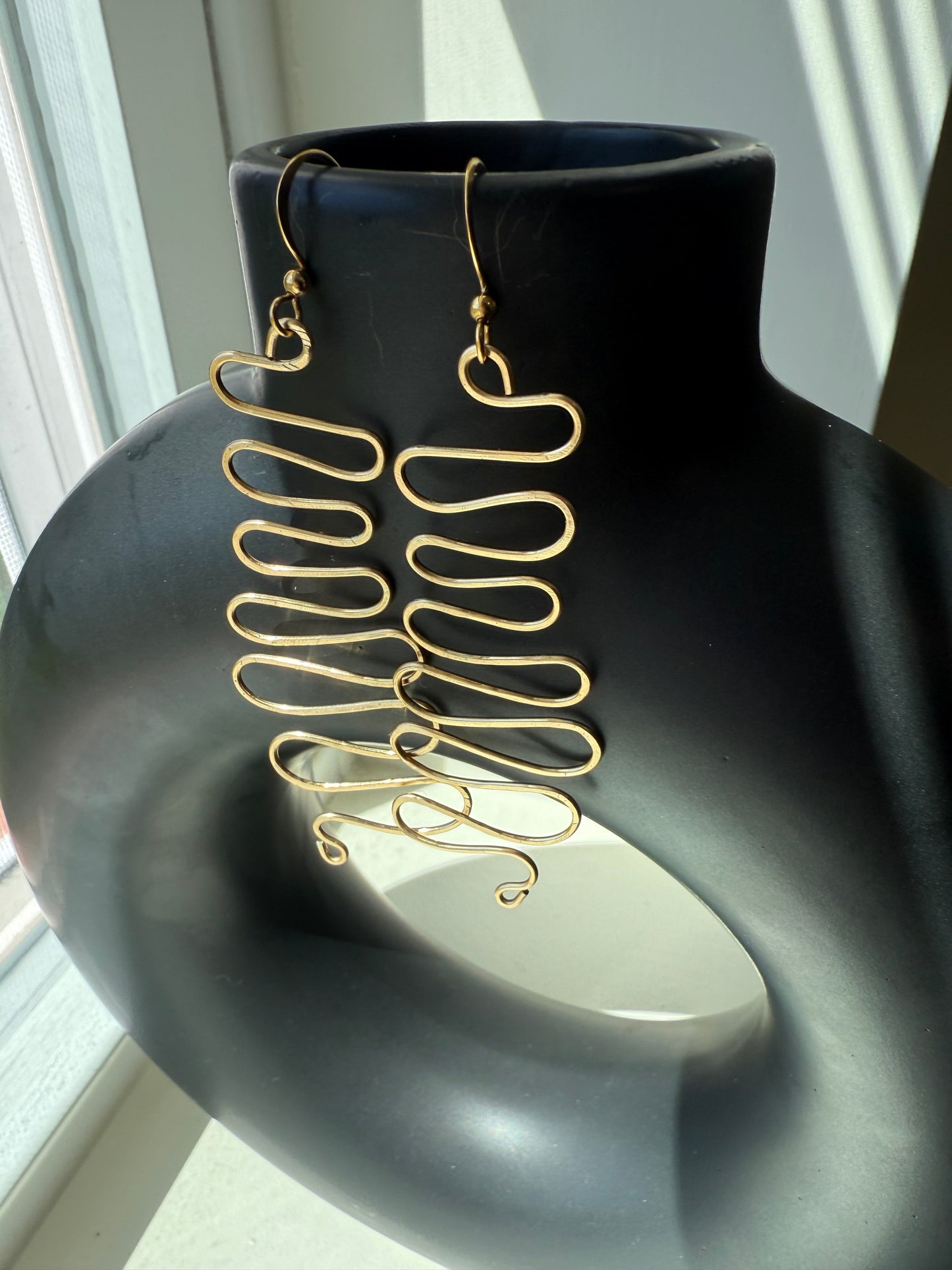 Wave Dangle earrings