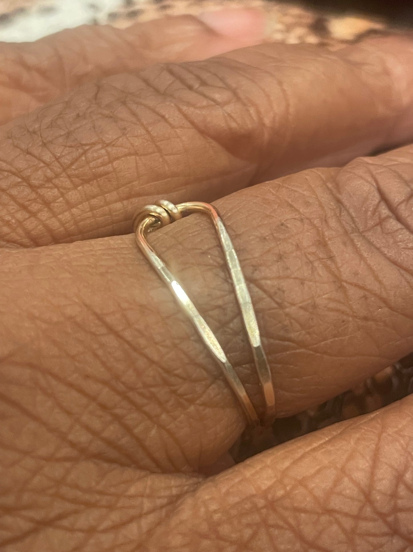 Simple beauty ring