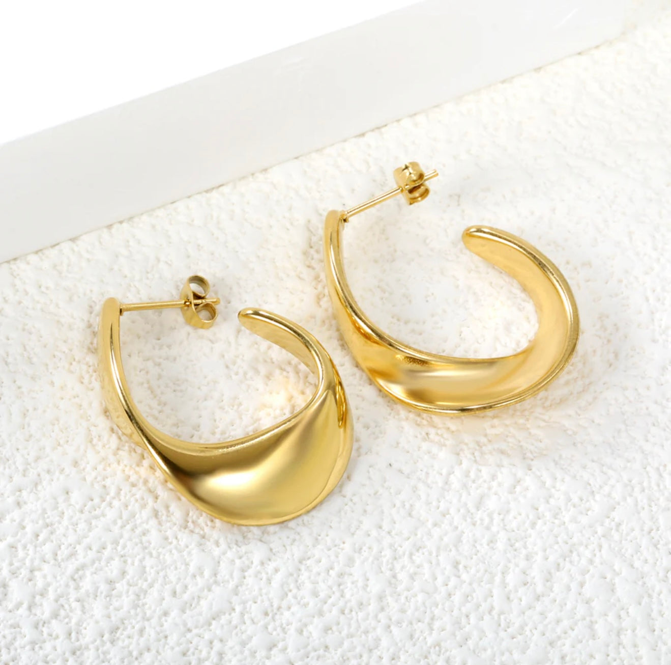Bryce Earrings – 18K Gold Plated Stainless Steel