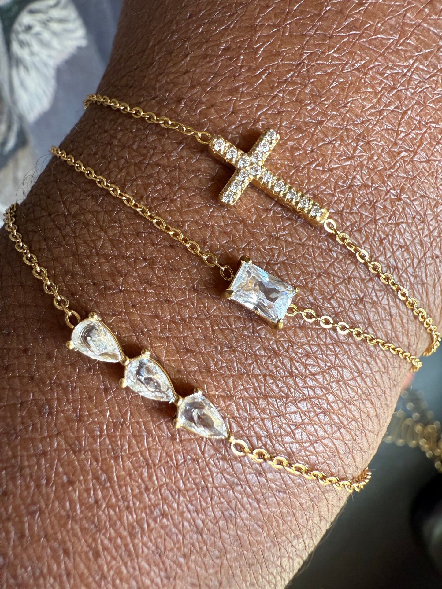 ✨ John 3:16 Cross Bracelet – 18K Gold Plated Stainless Steel