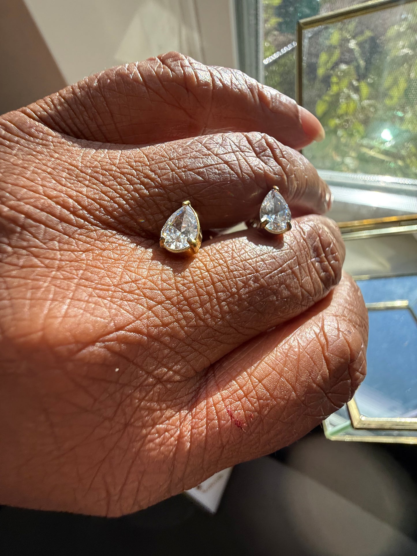 Teardrop White Zirconium Earrings – 18K Gold Plated Stainless Steel