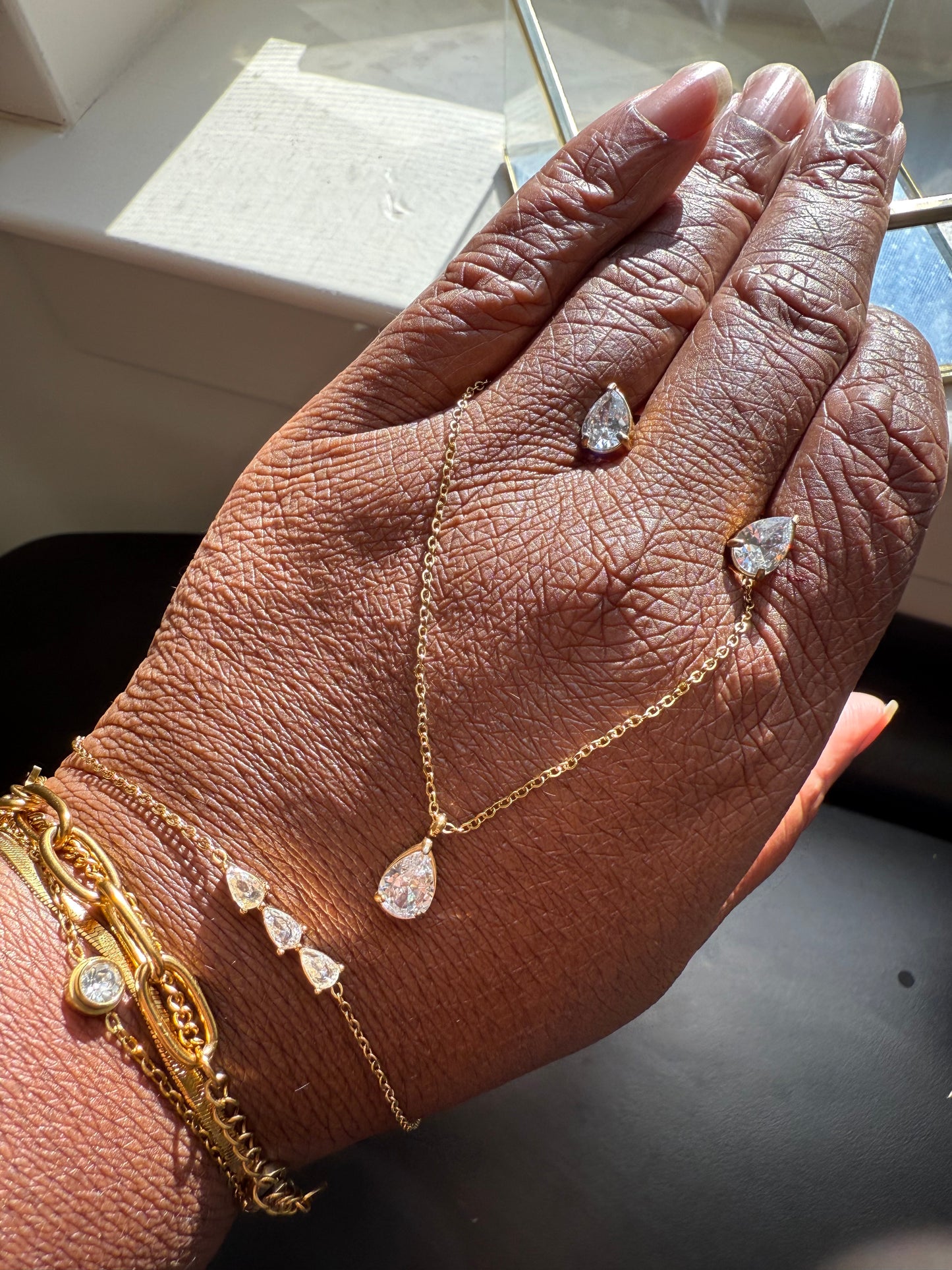 Teardrop White Zirconium Necklace – 18K Gold Plated Stainless Steel